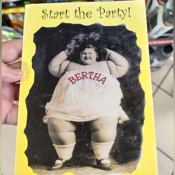 Bertha is my P A R T Y  ♥️and follow for closet updates!!! - Picture 1 of 4